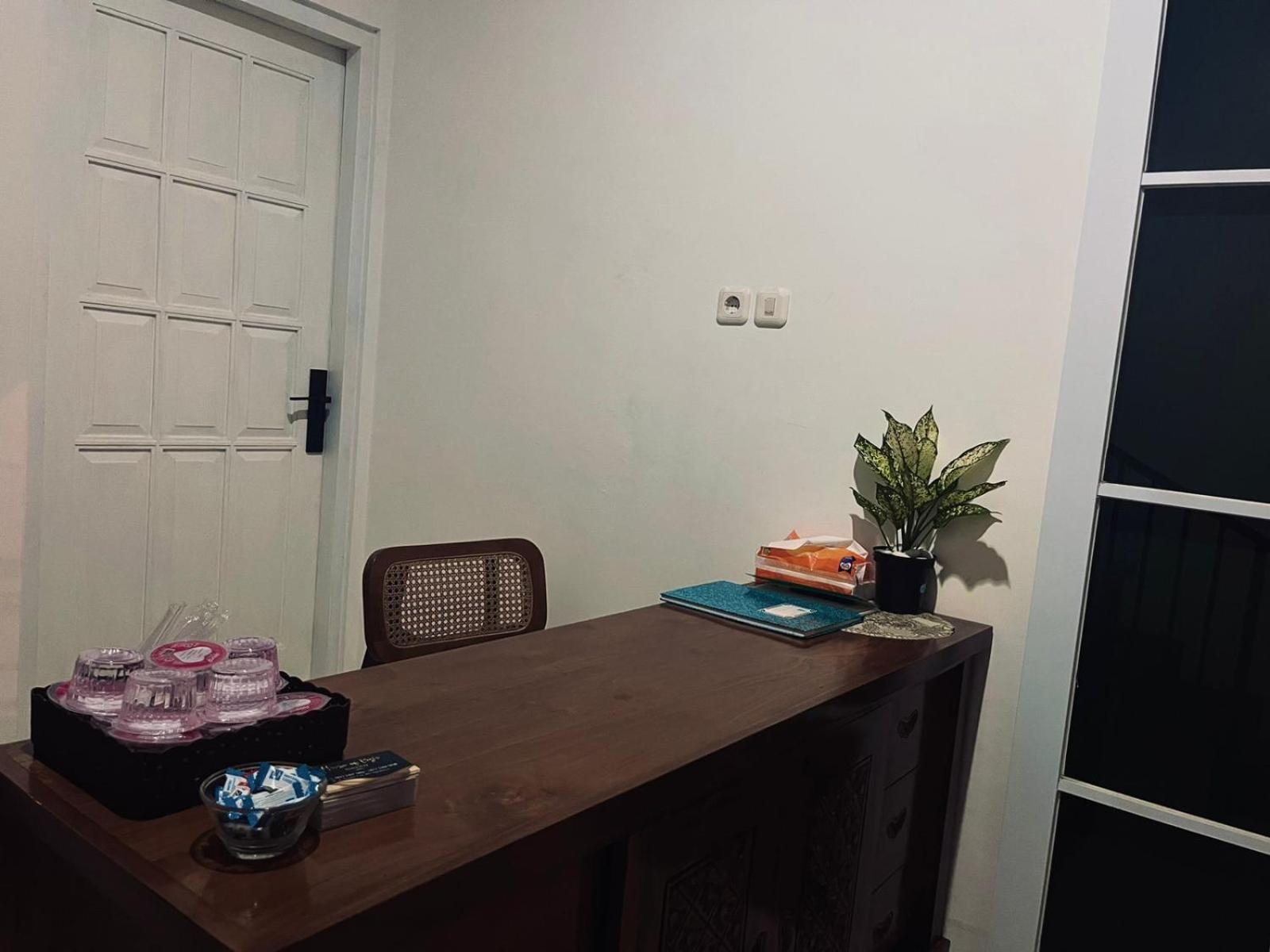 House Of Bedjo Powered By Cocotel 日惹 外观 照片