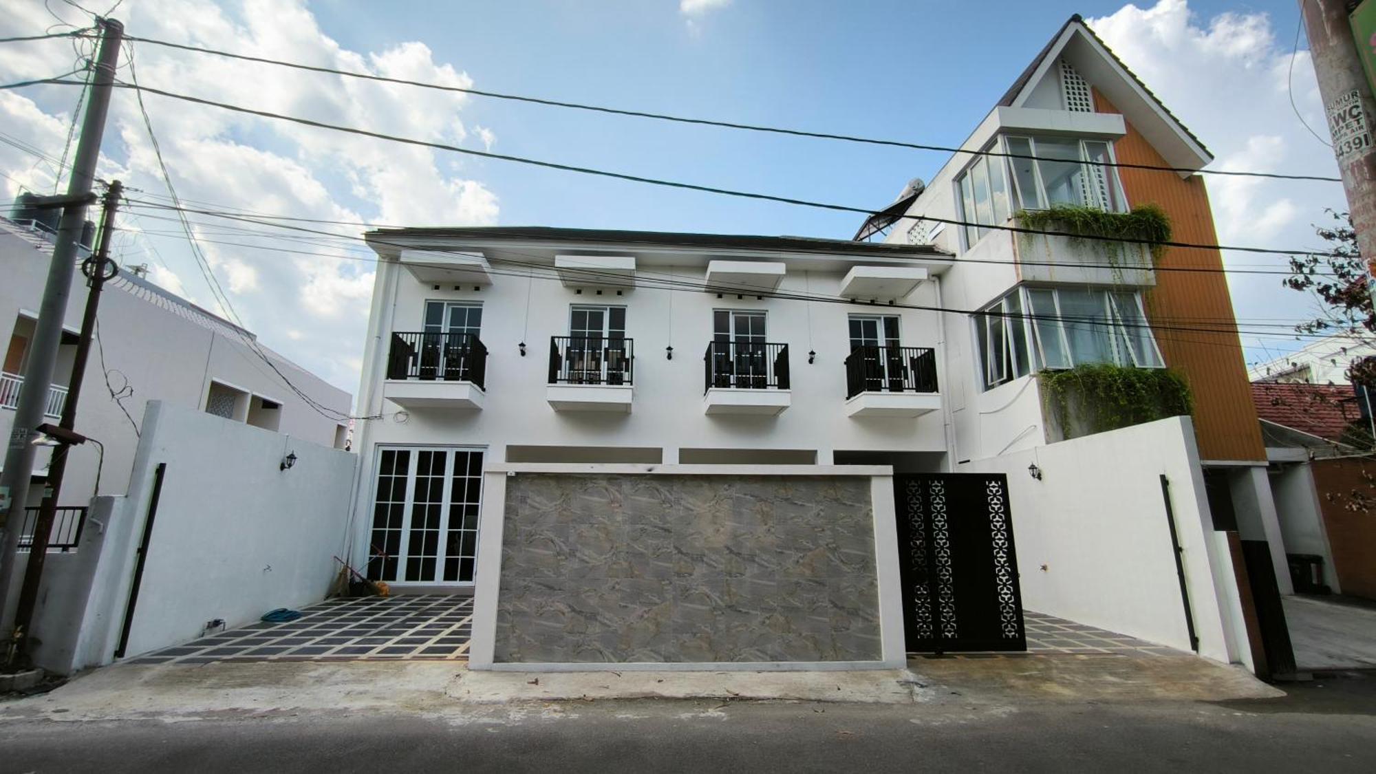 House Of Bedjo Powered By Cocotel 日惹 外观 照片